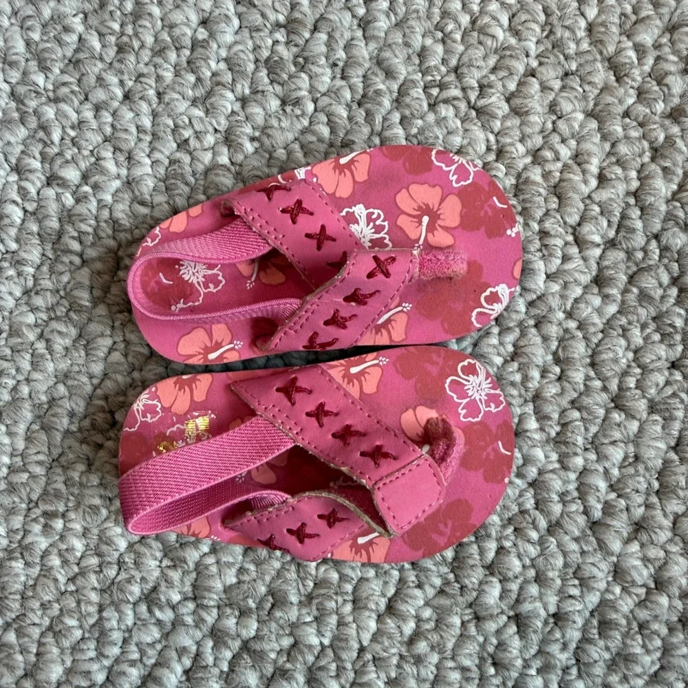 Baby Girls Pink Hibiscus Floral Flip Flop Sandals with Elastic Back Strap Size 2